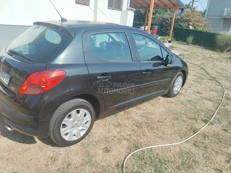 Peugeot 207 1.4 16v