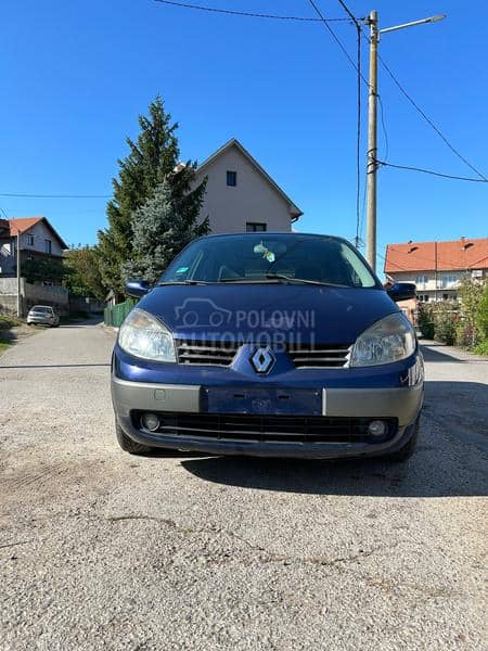 Renault Grand Scenic 19