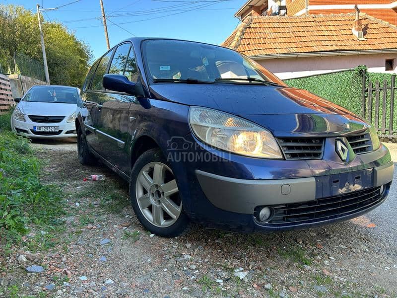 Renault Grand Scenic 19