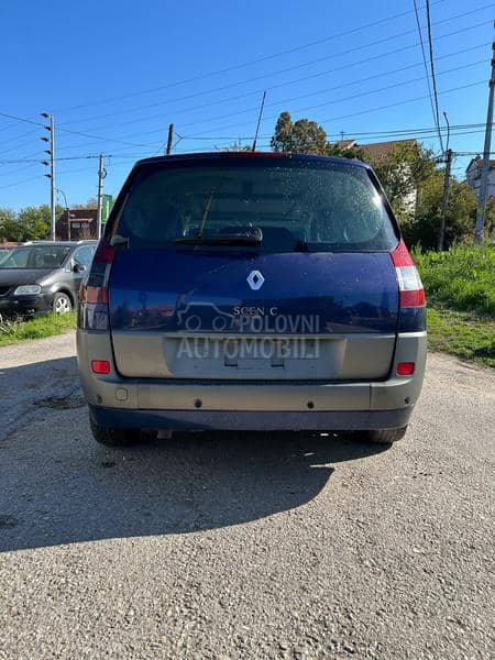 Renault Grand Scenic 19