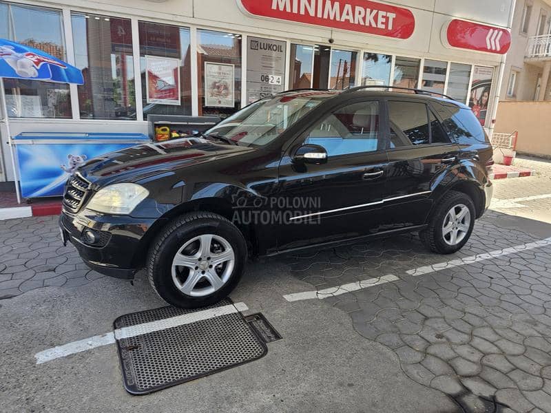 Mercedes Benz ML 320 4 Matic na oprugama