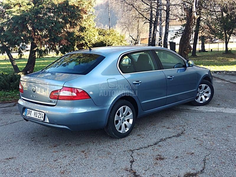 Škoda Superb 