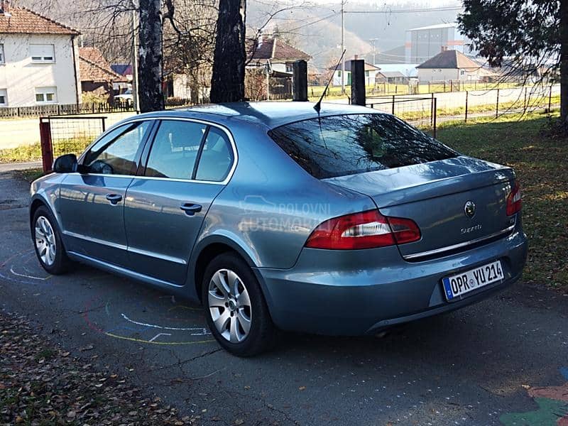 Škoda Superb 