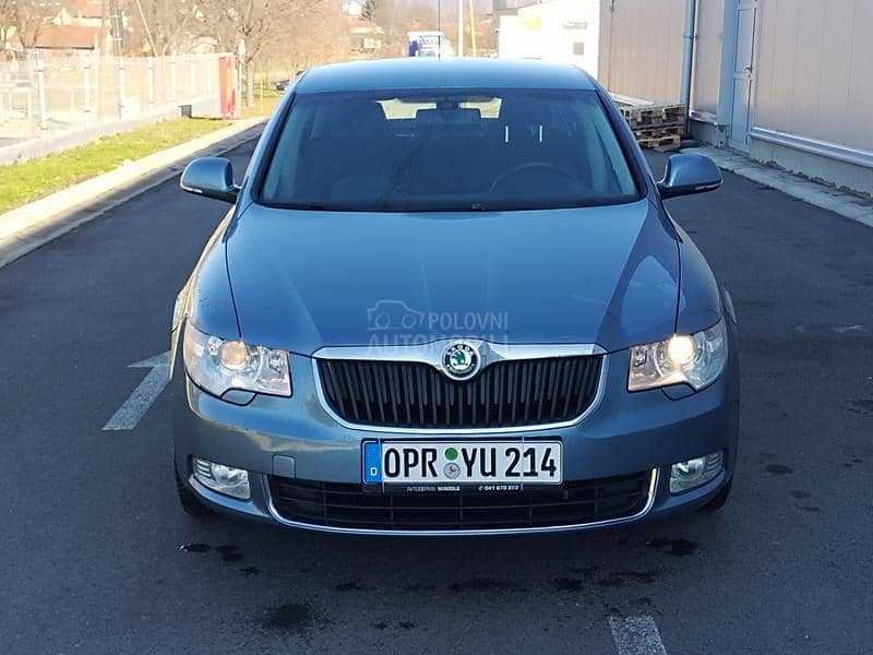 Škoda Superb 