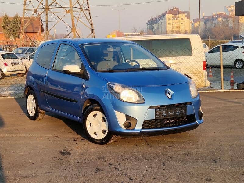 Renault Twingo 1.5 dci T0P STANjE