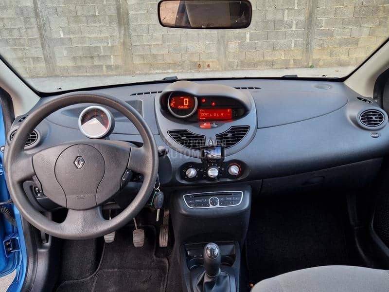 Renault Twingo 1.5 dci T0P STANjE