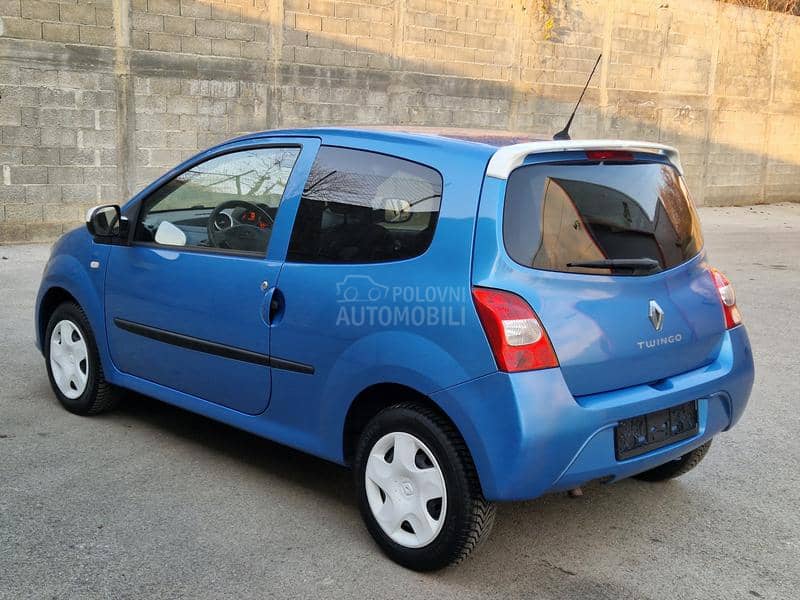 Renault Twingo 1.5 dci T0P STANjE