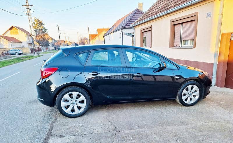 Opel Astra J 1.7 CDTI