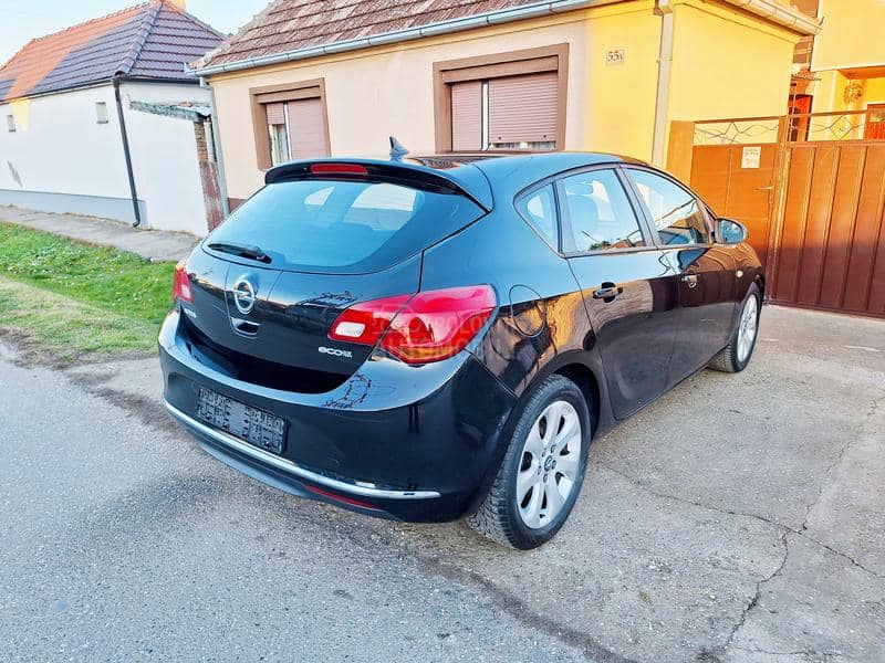 Opel Astra J 1.7 CDTI