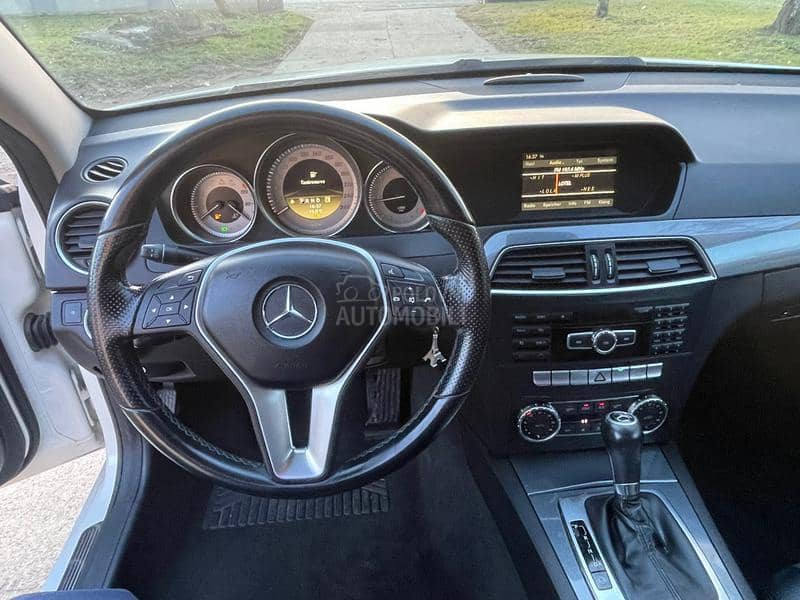 Mercedes Benz C 220 CDI220