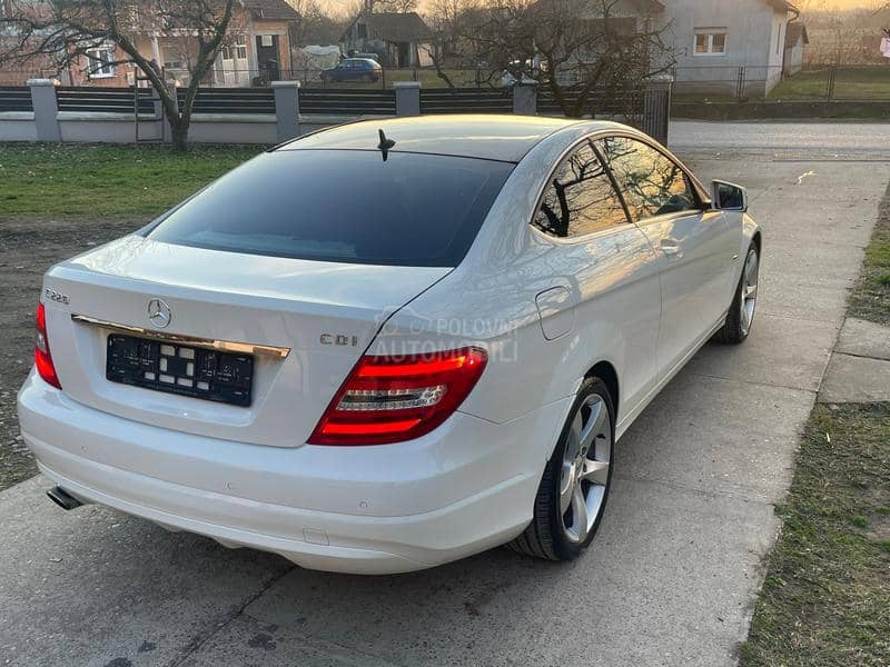 Mercedes Benz C 220 CDI220