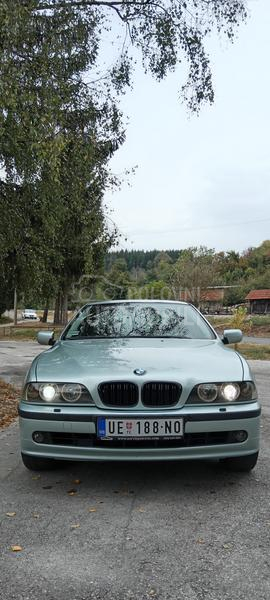 BMW 523 