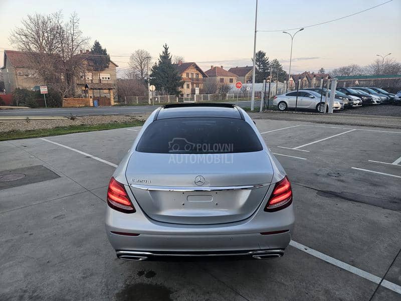 Mercedes Benz E 220 PAN/BURM/KAM