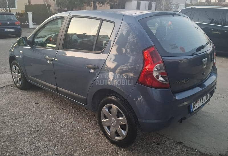 Dacia Sandero 1.4. B/G