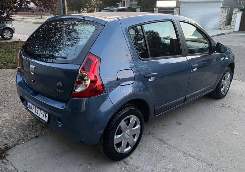 Dacia Sandero 1.4. B/G