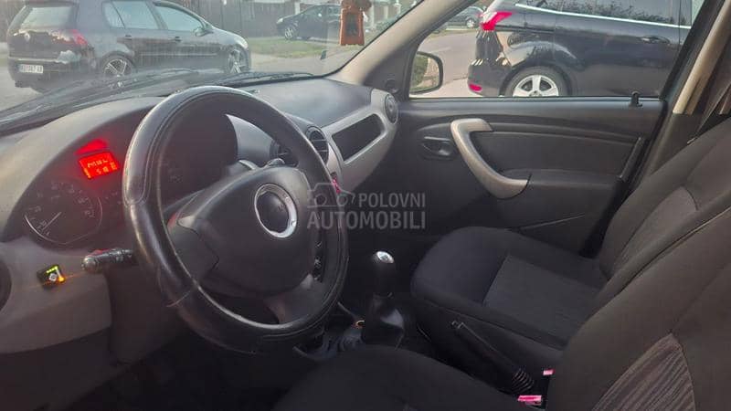 Dacia Sandero 1.4. B/G