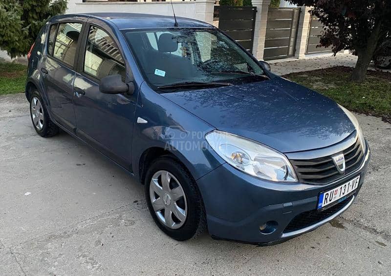 Dacia Sandero 1.4. B/G