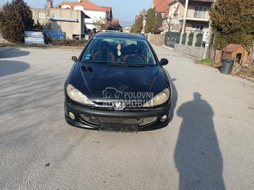 Peugeot 206 1,4i 2005. god. -  kompletan auto u delovima