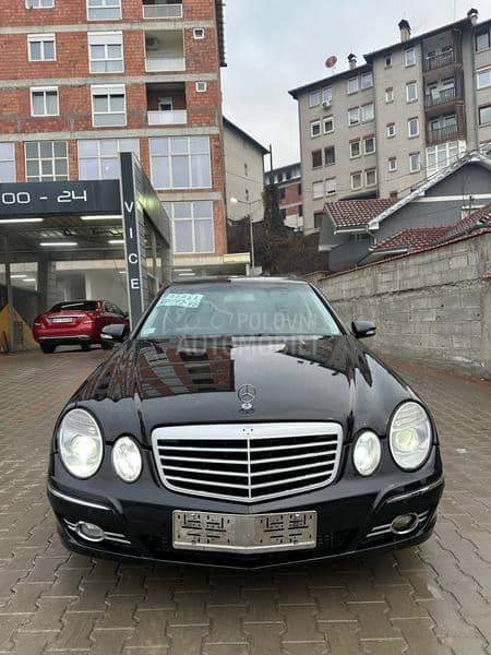 Mercedes Benz E 200 