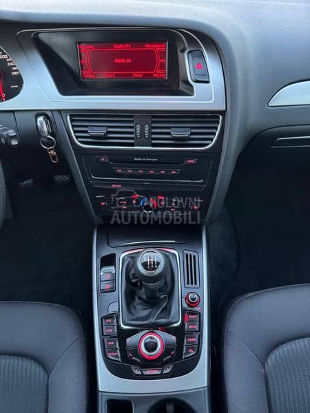 Audi A4 2.0 TDI SLINE NOV