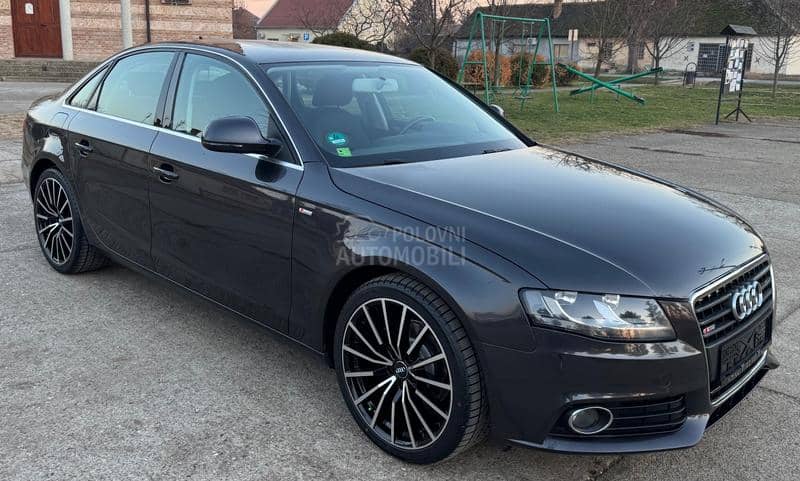 Audi A4 2.0 TDI SLINE NOV