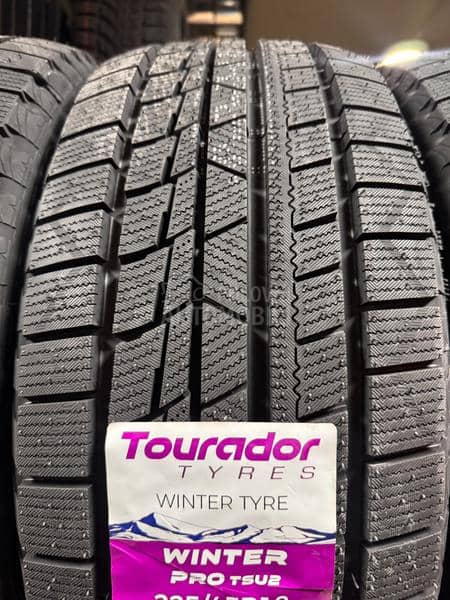 Tourador 225/45 R17 Zimska