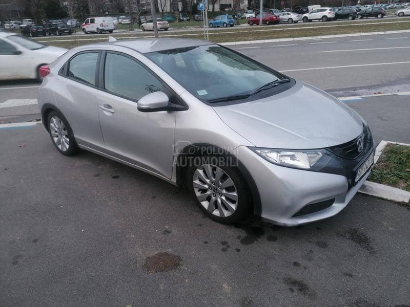 Honda Civic 1.8 i-vtec Sport