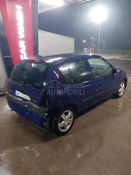 Renault Clio 