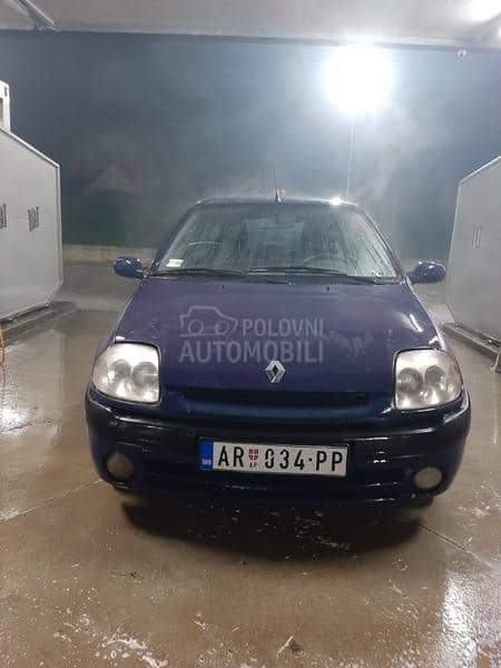 Renault Clio 