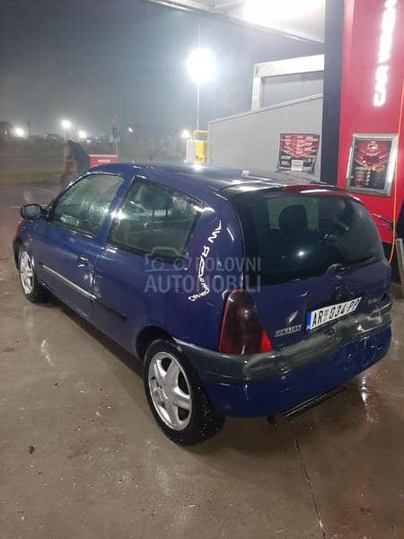 Renault Clio 