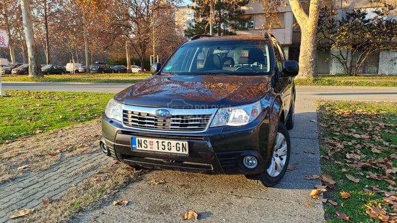 Subaru Forester 2.0i