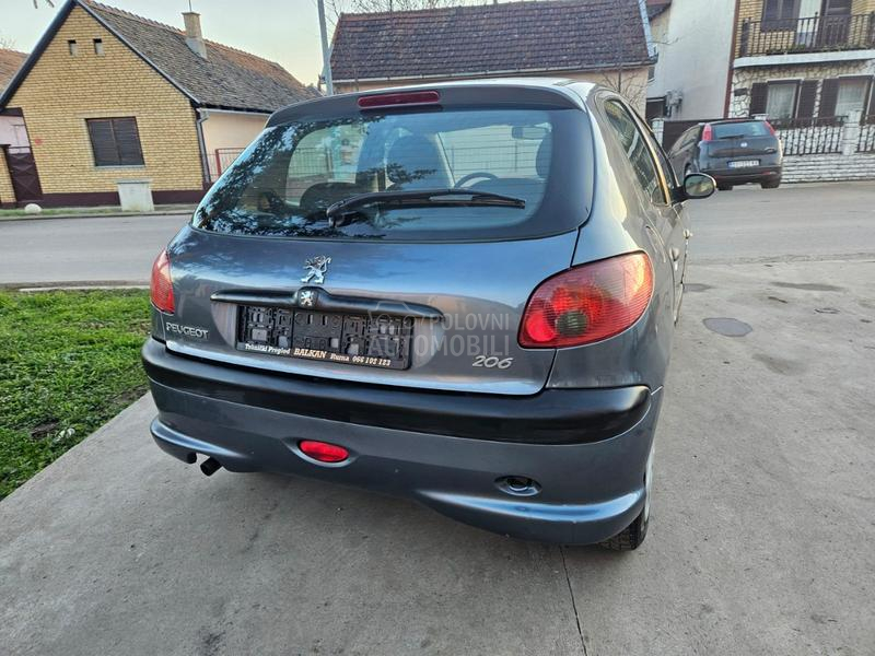 Peugeot 206 1.4 ben 5 v r a t a