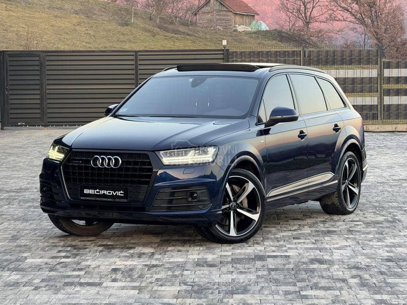 Audi Q7 S LINE VAZDUH 7 SED