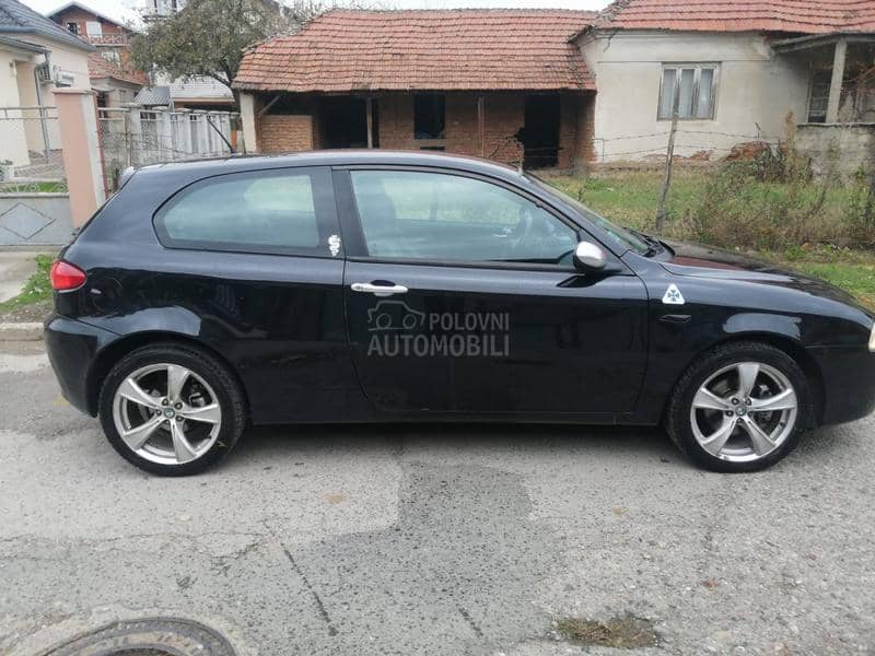 Alfa Romeo 147 Q2