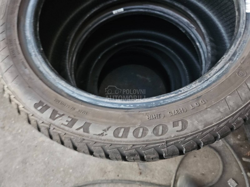 Goodyear 215/45 R16 Sve sezone
