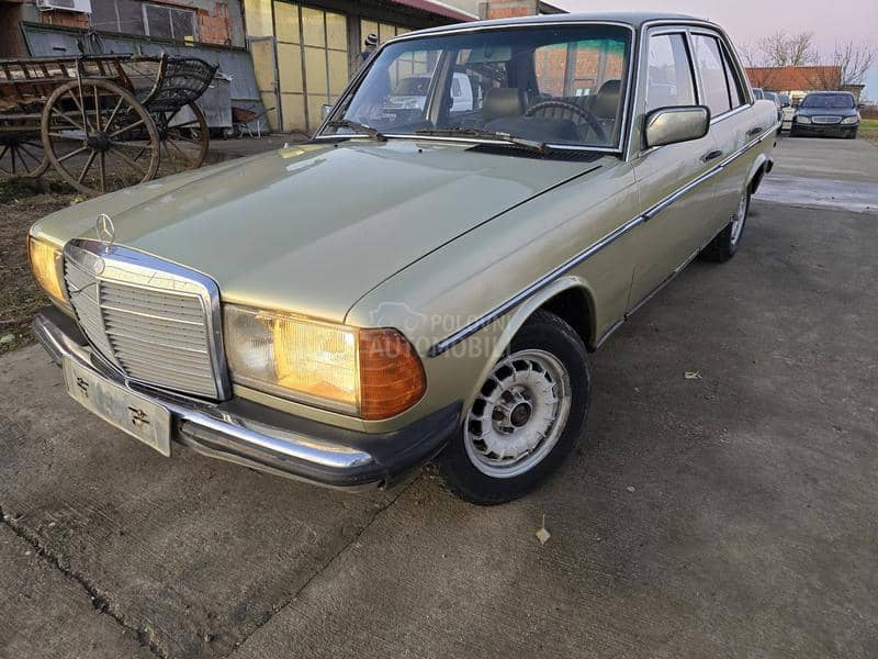 Mercedes Benz W123 240d