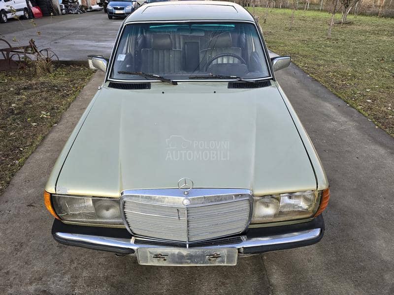 Mercedes Benz W123 240d