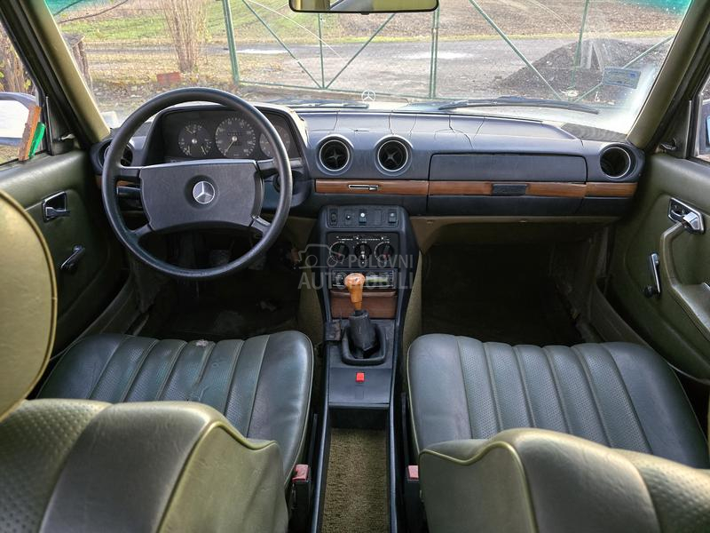 Mercedes Benz W123 240d