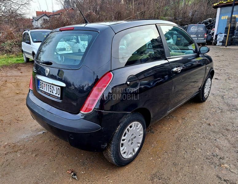 Lancia Ypsilon 1.2b