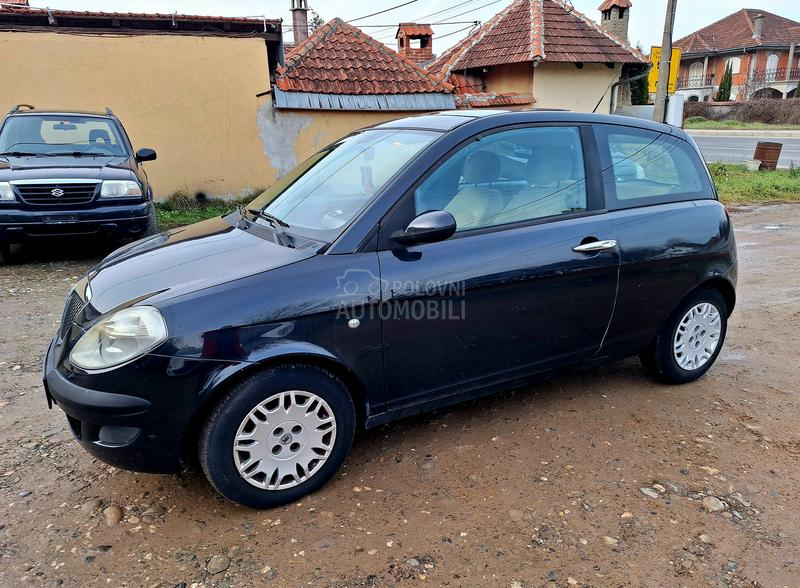 Lancia Ypsilon 1.2b