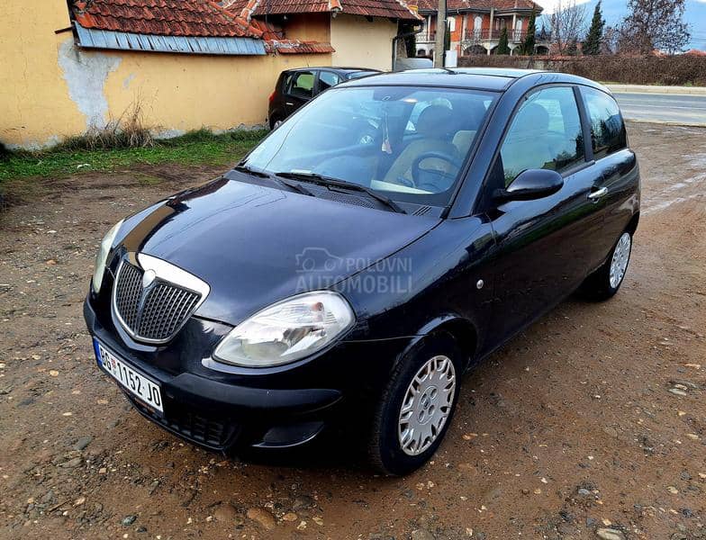 Lancia Ypsilon 1.2b