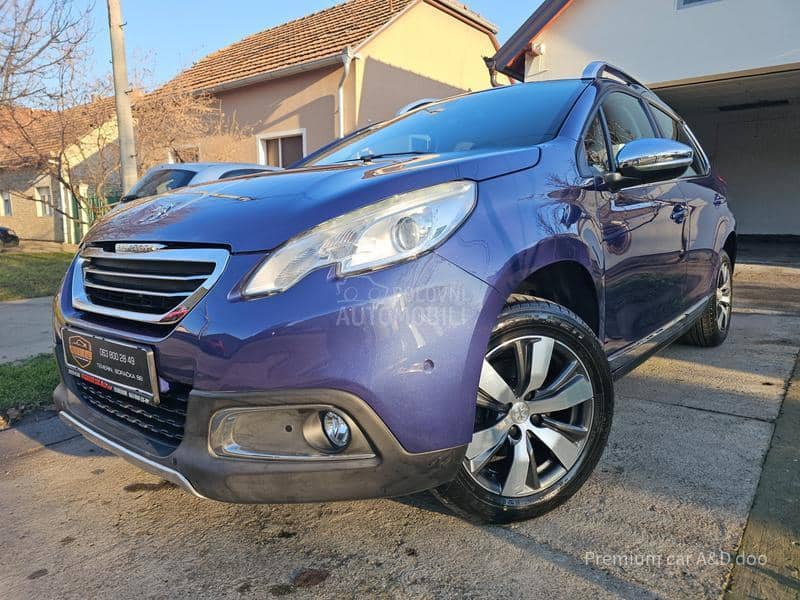 Peugeot 2008 1.2THP ALLURE