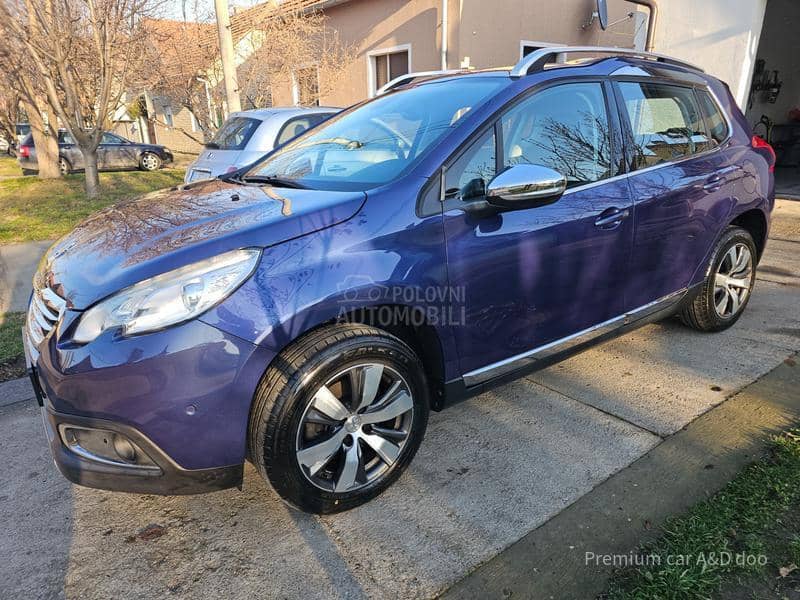 Peugeot 2008 1.2THP ALLURE