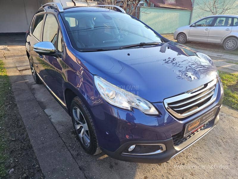 Peugeot 2008 1.2THP ALLURE