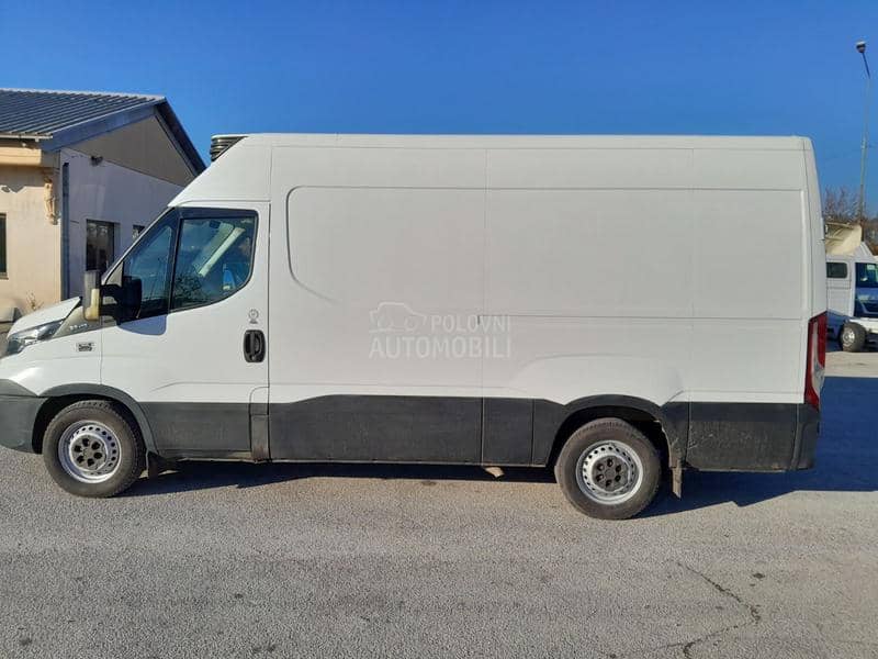 Iveco Daily 35S13 L2H2 MinHladnj 230V