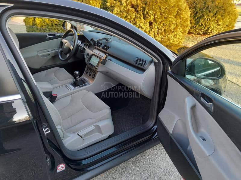 Volkswagen Passat B6 2.0 TDI OČUVAN