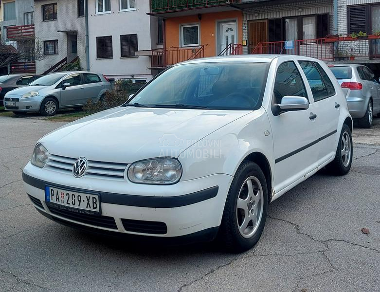 Volkswagen Golf 4 1.4