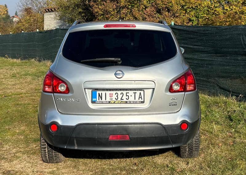 Nissan Qashqai + 2 1.5 dci