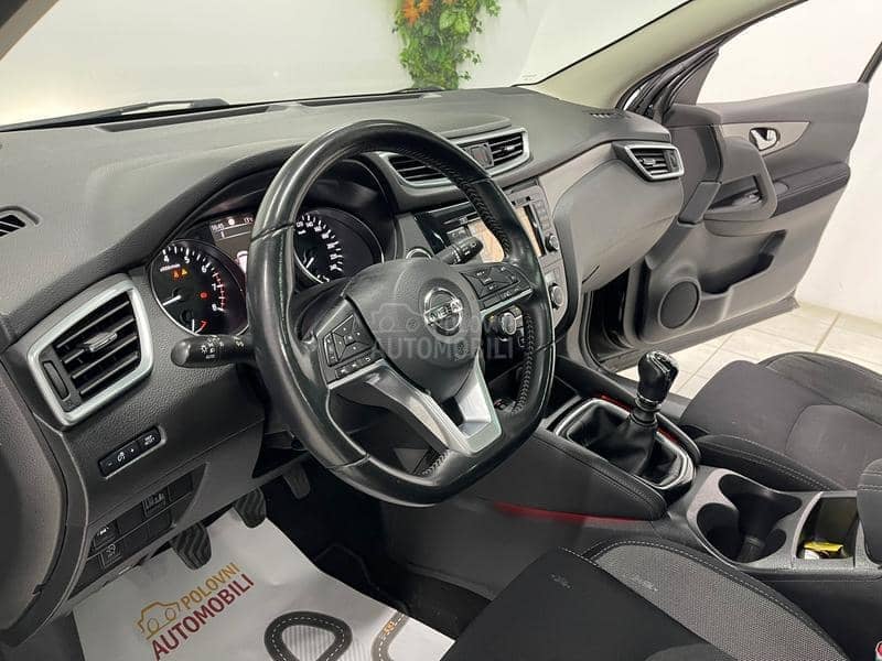 Nissan Qashqai 1.2 TEKNNA PAN