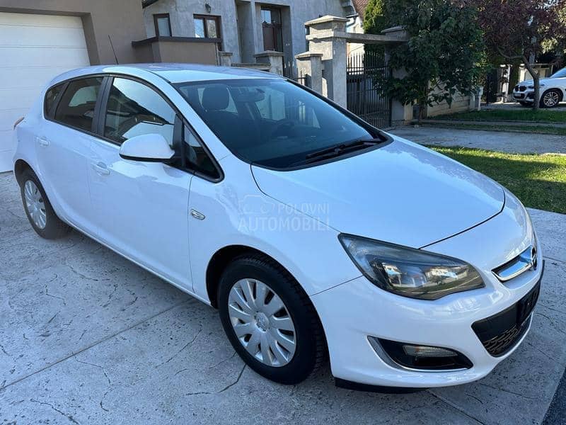 Opel Astra J 1.7CDTI ACTIVE